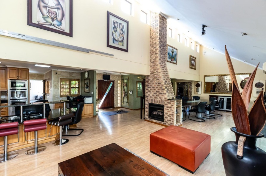 5 Bedroom Property for Sale in Abbotsford Eastern Cape